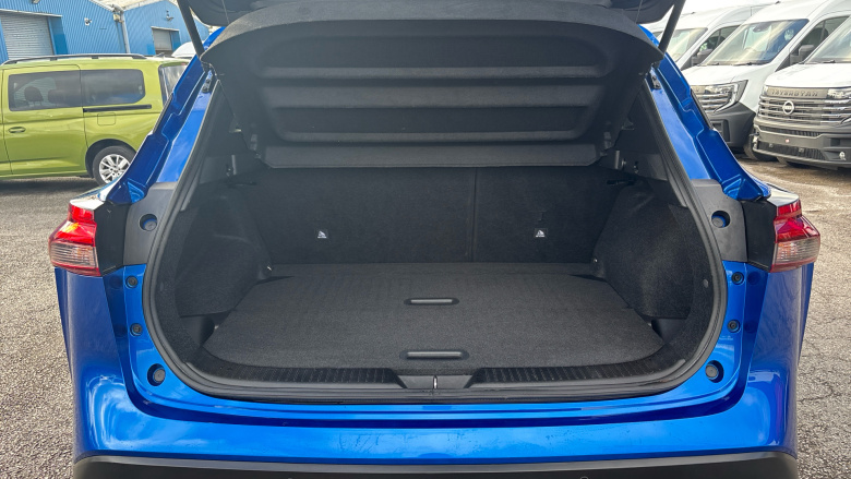 Nissan Qashqai 1.3 DiG-T MH N-Connecta 5dr Petrol Hatchback